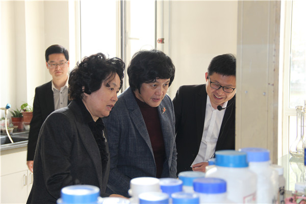 領先資訊丨河北省政協(xié)主席曹素華來我公司調研 領先資訊丨河北省政協(xié)主席曹素華來我公司調研