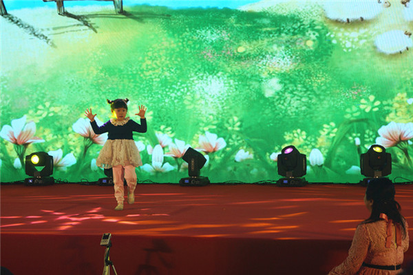 領(lǐng)先生物召開2018年度表彰獎(jiǎng)勵(lì)大會(huì)暨2019年度工作規(guī)劃大會(huì) 領(lǐng)先生物召開2018年度表彰獎(jiǎng)勵(lì)大會(huì)暨2019年度工作規(guī)劃大會(huì)